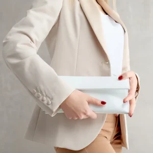 Sale Pochette in Vernice Bianca Borse