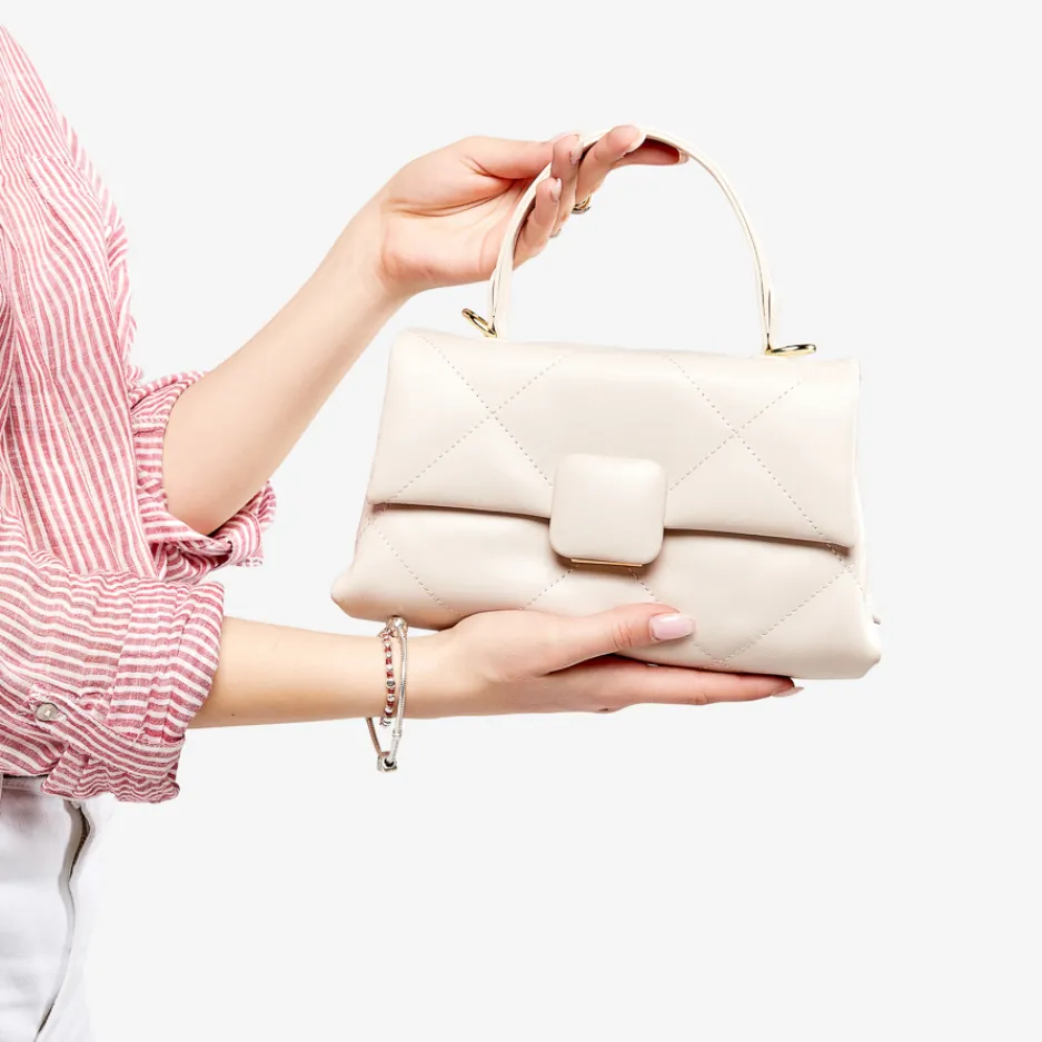 pochette_matelass_panna_0.webp Fashion Pochette Matelassé Borse