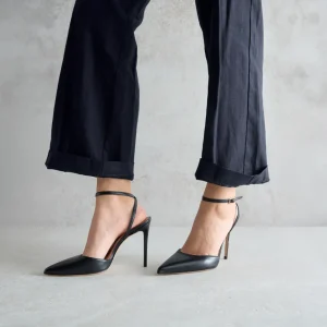 Clearance Pumps in Pelle Nera Must Have | Décolleté