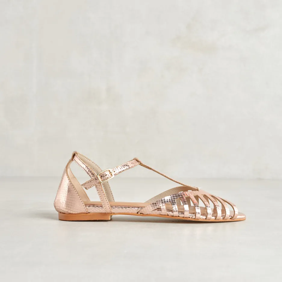 sandali_tstrap_rose_gold_1.webp Best Sandali T-Strap Rose Gold Sandali Flat