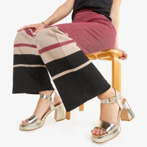 Discount Sandalo Fibbia Classy Sandali Con Tacco