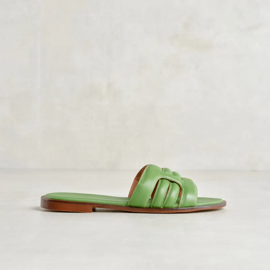 slider_verde_1.webp Best Slider Sandali Flat