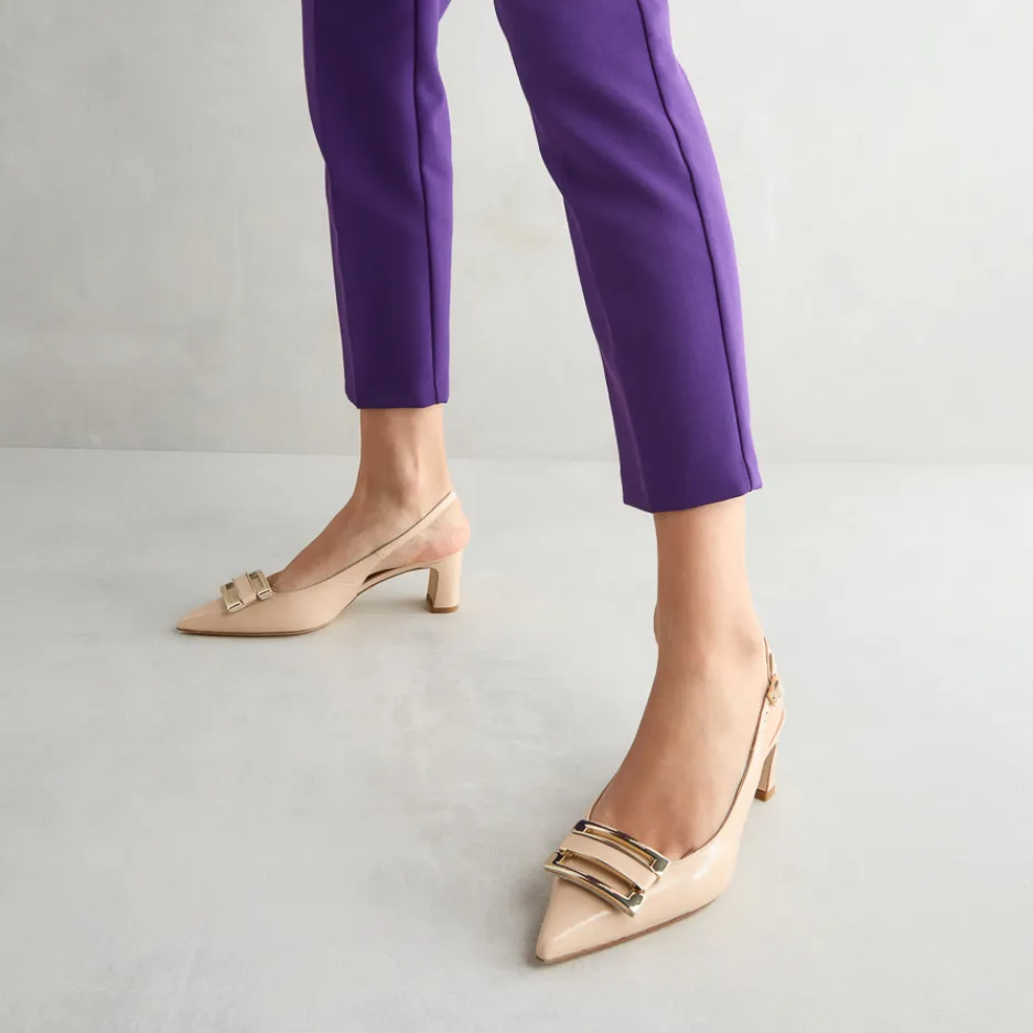 slingback_nude_con_fibbia_1.webp Online Slingback con Fibbia Décolleté